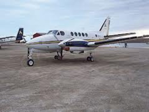 C90 king air operating costs
